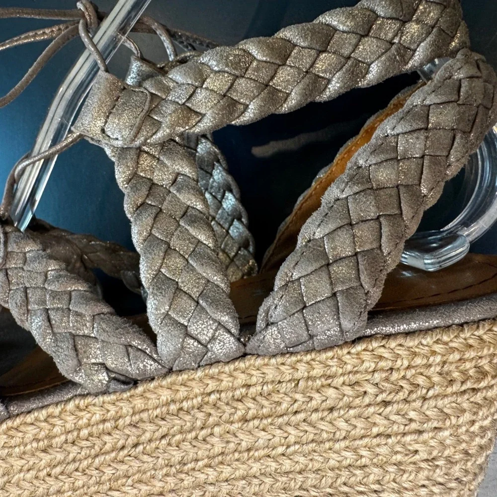 Trask Women 8 M Metallic Silver Woven Leather Espadrille Wedge Heel Sandals
